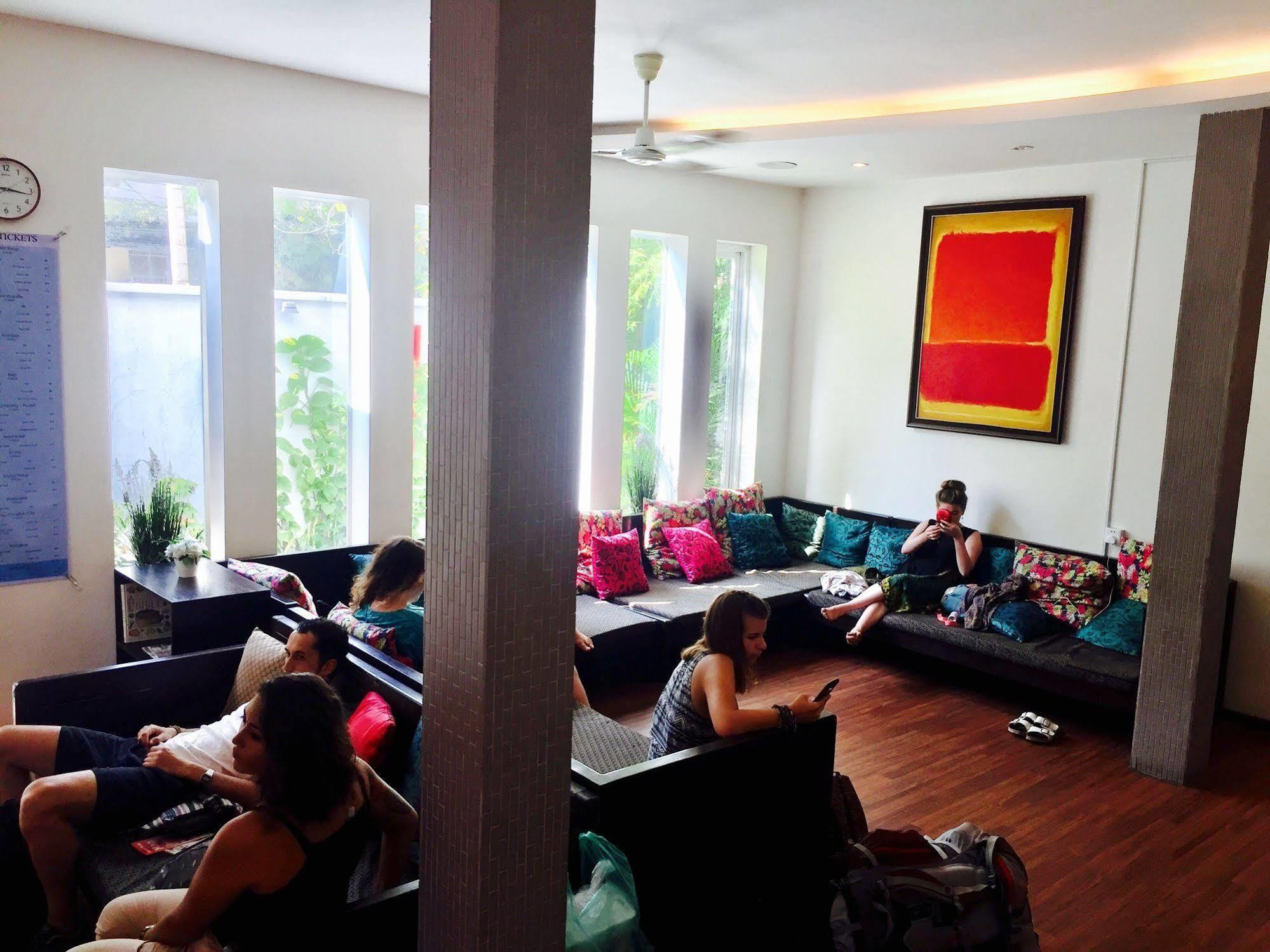Billabong Hostel Phnom Penh Eksteriør bilde