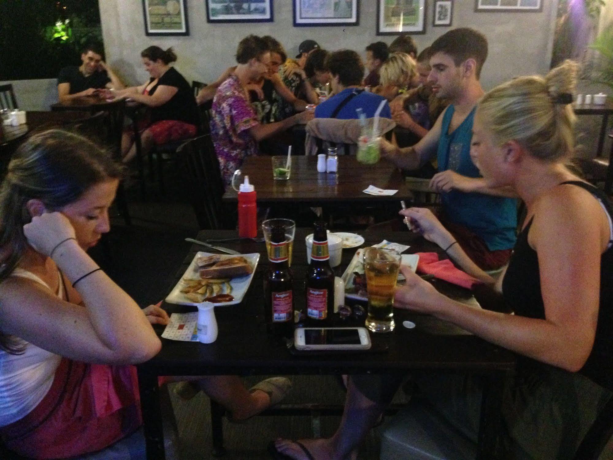 Billabong Hostel Phnom Penh Eksteriør bilde